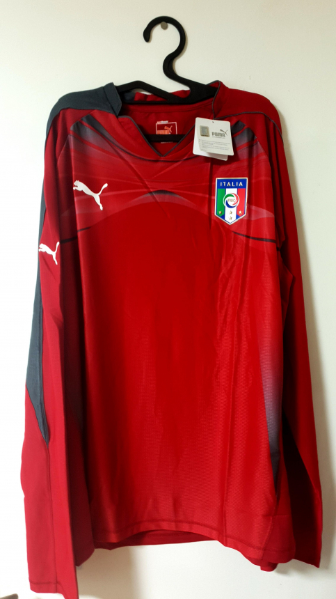 20191017_212035.jpg : 2010-12  ITALY GK AWAY Player Issue L/S