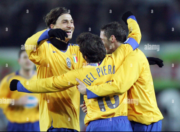 aajuventuss-ibrahimovic-l-alessandro-del-piero-and-adrian-mutu-r-celebrate-after-scoring-a-goal-against-rapid-vienna-during.png