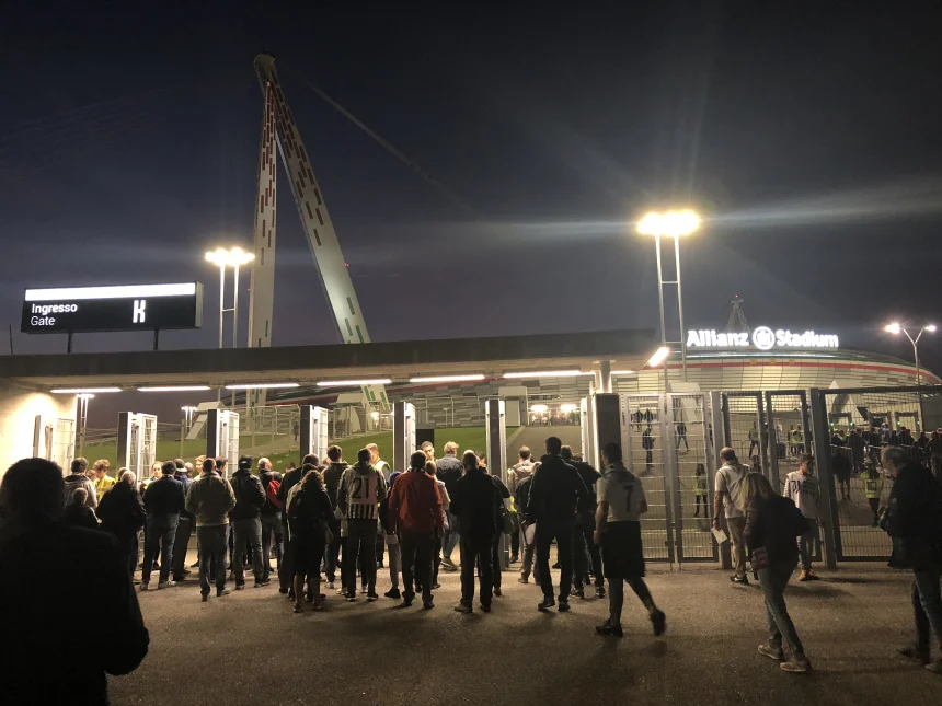 39327C63-103B-44EB-AD09-F0984C5148DF.jpeg : 볼로냐전 직관 왔습니다