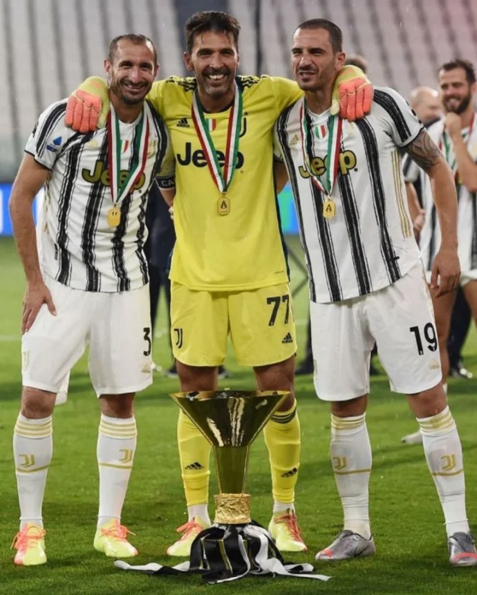 59e0723b28e7198a6ce08fc9d8f0d260.jpg : B and C