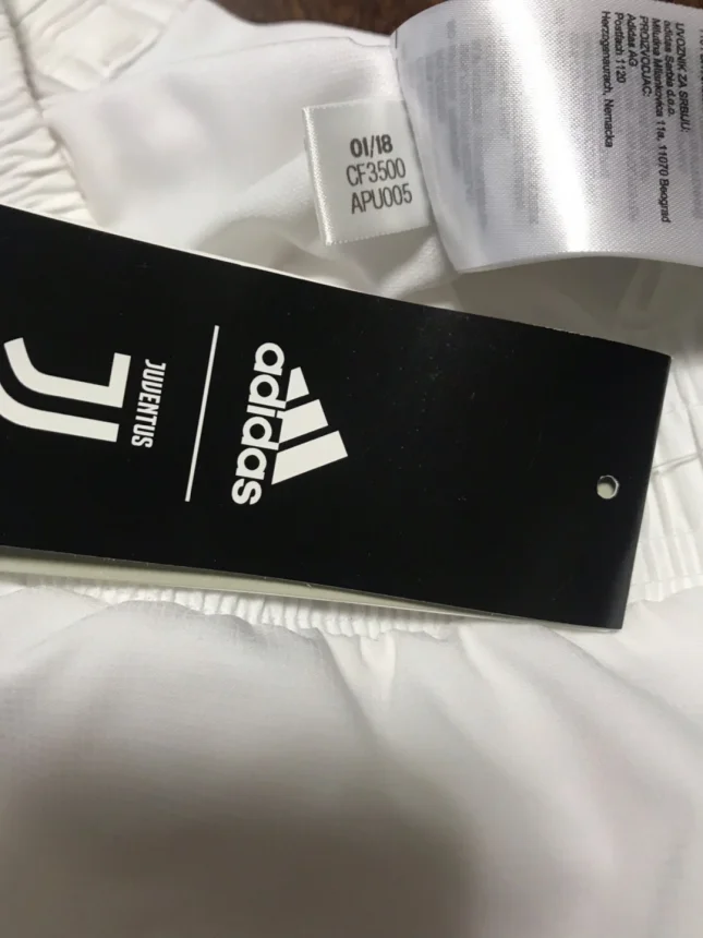 B0CC8B45-E29A-4E6E-B26B-3DD9D38FEE71.jpeg : 18/19 홈 어센틱 상하의 세트(정품) 호날두