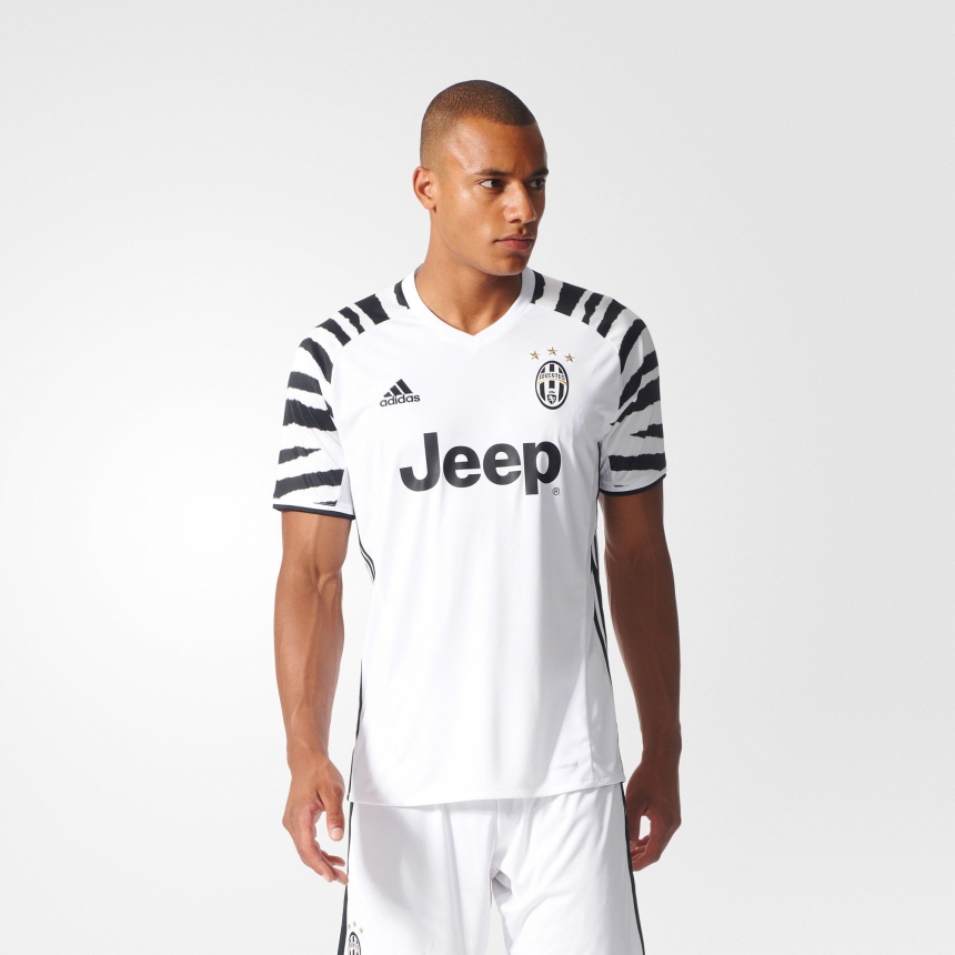 2016-17-Juventus-Third-Shirt-Adidas-00017.jpeg