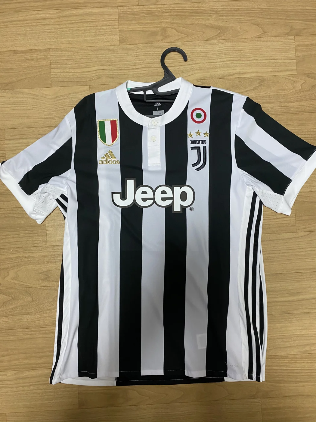 B6466240-1D2A-432D-9646-78C3AE126D6D.jpeg : 유벤투스 17-18 홈 L 판매