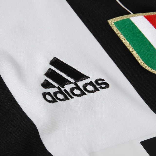 2016-17-Juventus-Home-Shirt-Adidas-00006.jpeg