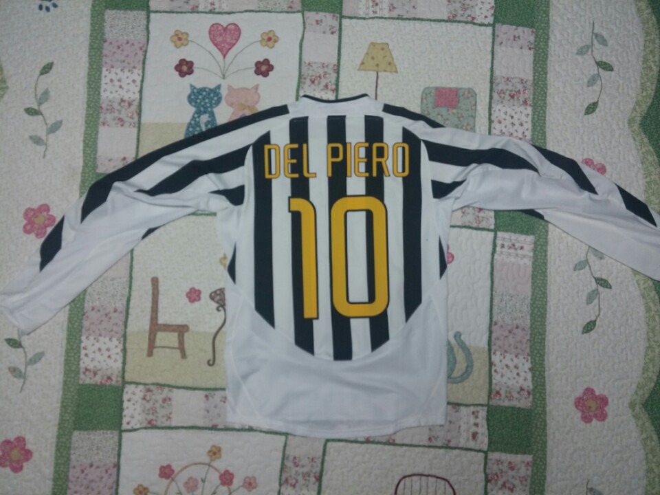 0304 Juventus Home No.10 Del Piero 001.jpg