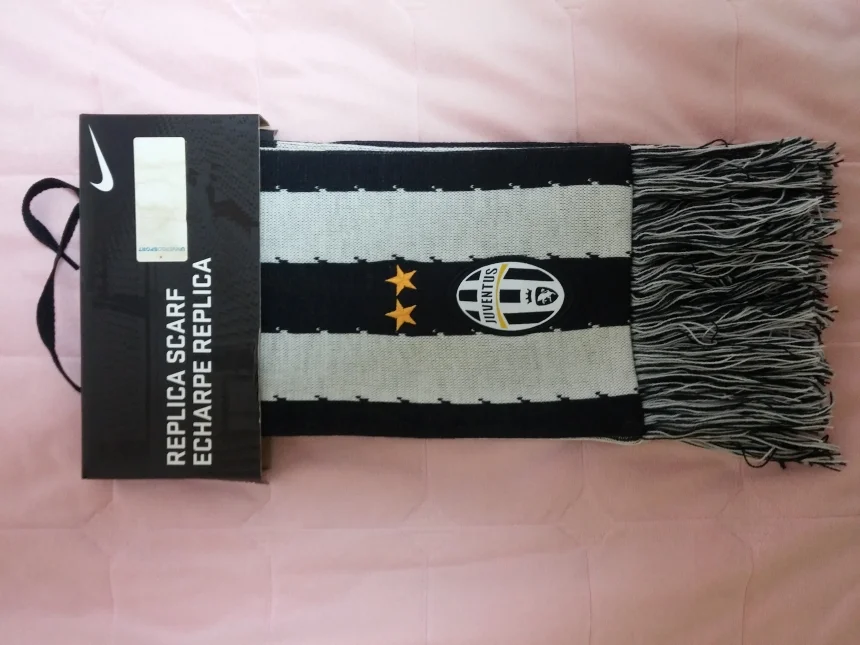 KakaoTalk_20161122_040434647.jpg : [판매완료] 나이키 공식 유벤투스 스카프